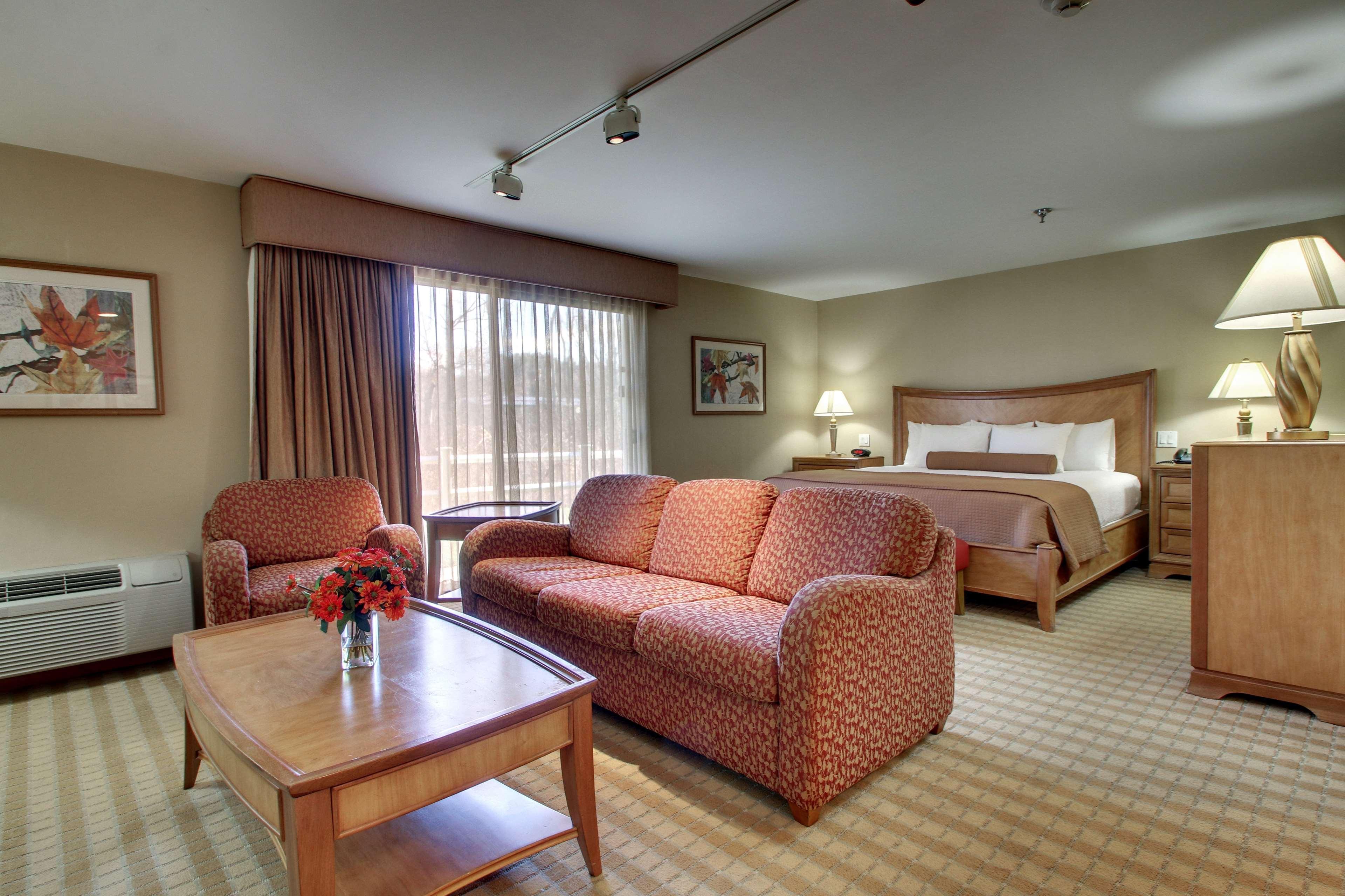 Historic Concord Suites Экстерьер фото