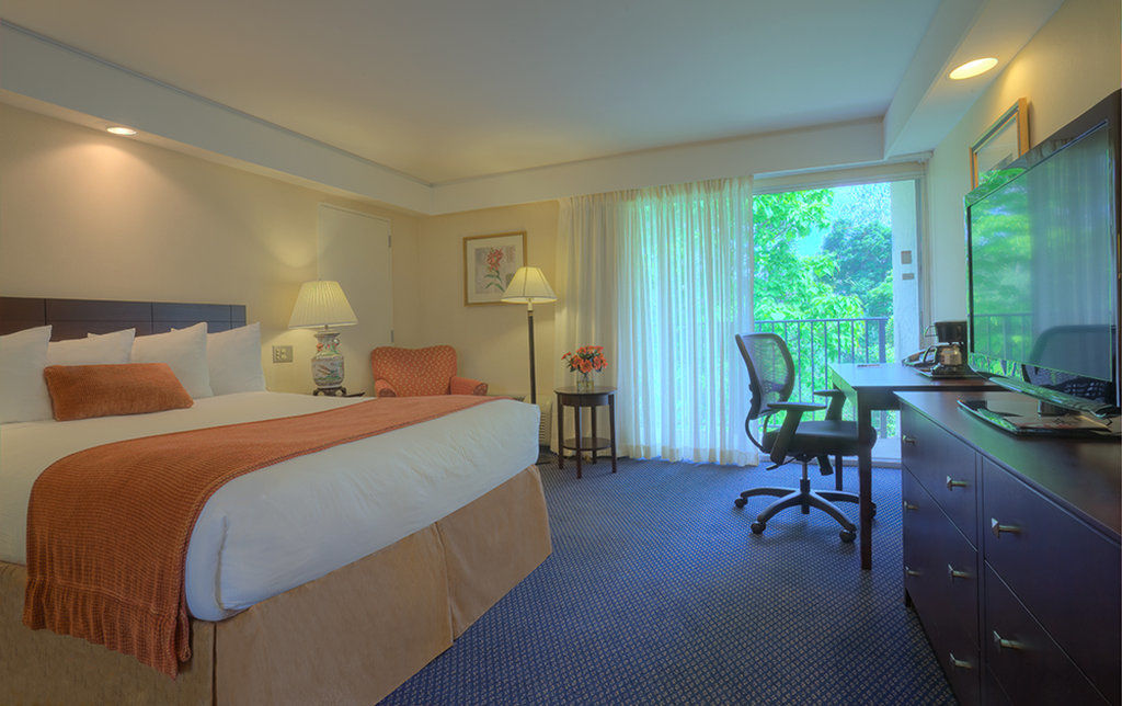 Historic Concord Suites Экстерьер фото